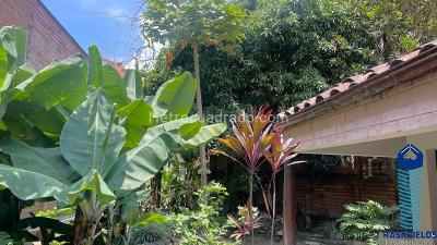 Casa de 5 alcobas en venta en Laureles, Medellín, 424 m² · foto 6 de 6