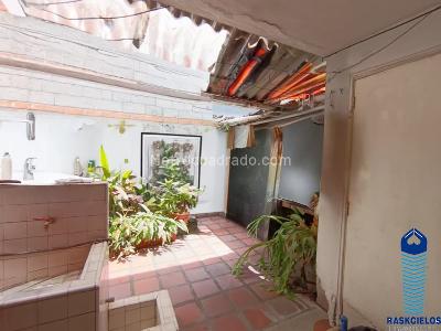Casa de 4 alcobas en venta en El Nogal, Medellín, 232 m² · foto 8 de 15