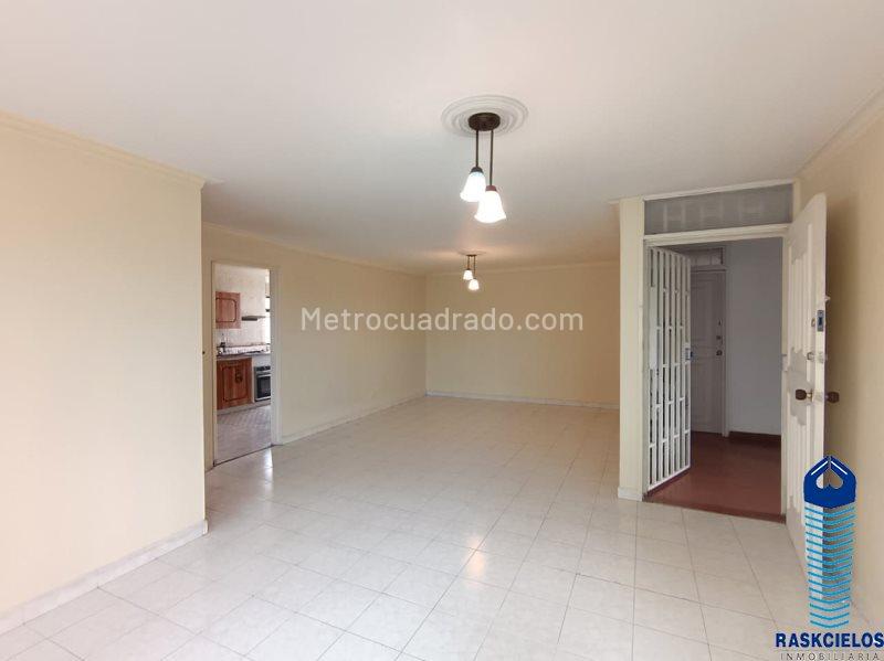 Spacious 3BR Apartment in Estadio