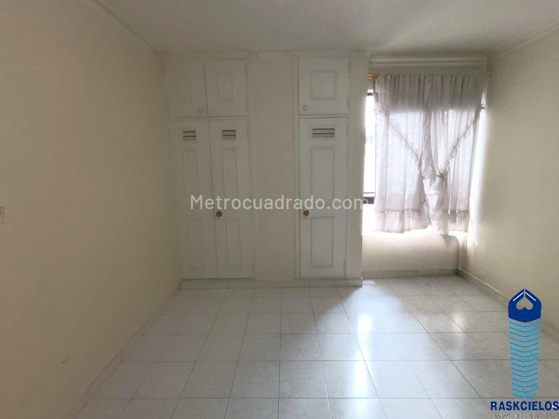 Apartamento Amplio de 3 Alcobas en Estadio - 7