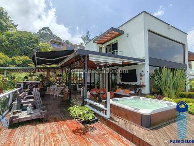 Casa de 3 alcobas en venta en El Poblado, Medellín, 450 m² · foto 17 de 20
