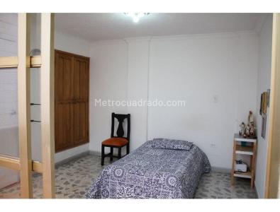 Casa de 4 alcobas en venta en El Nogal, Medellín, 250 m² · foto 9 de 11