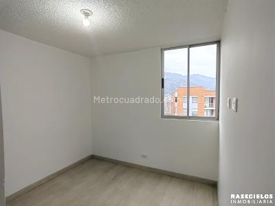 Apartamento de 3 alcobas en venta en Amazonias, Bello, 72 m² · foto 15 de 20