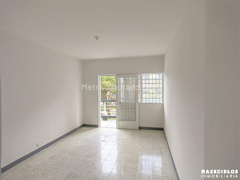 Casa comercial de 5 Alcobas en Laureles, cerca a UPB - 2