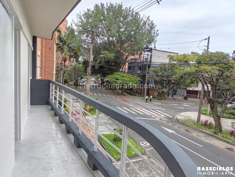 Casa comercial de 5 Alcobas en Laureles, cerca a UPB - 3