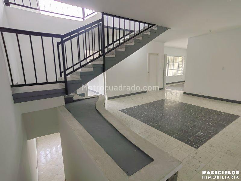 Casa comercial de 5 Alcobas en Laureles, cerca a UPB - 6