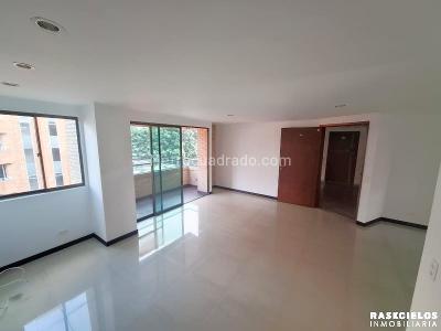 Apartamento de 3 alcobas en venta en Laureles, Medellín, 107 m² · foto 1 de 20