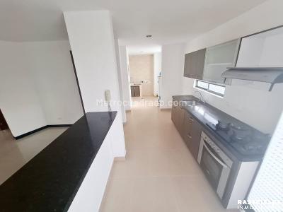 Apartamento de 3 alcobas en venta en Laureles, Medellín, 107 m² · foto 6 de 20