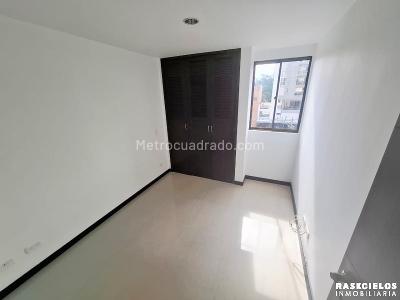 Apartamento de 3 alcobas en venta en Laureles, Medellín, 107 m² · foto 10 de 20