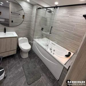 Apartamento en venta en La Almeria, Medellín · foto 5 de 8