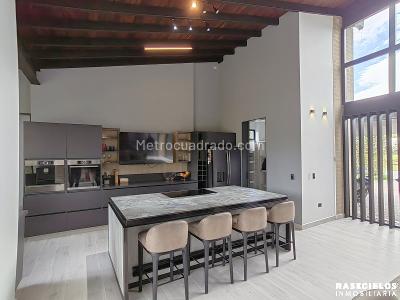 Casa de 5 alcobas en venta en Alto De Palmas, Envigado, 530 m² · foto 8 de 20