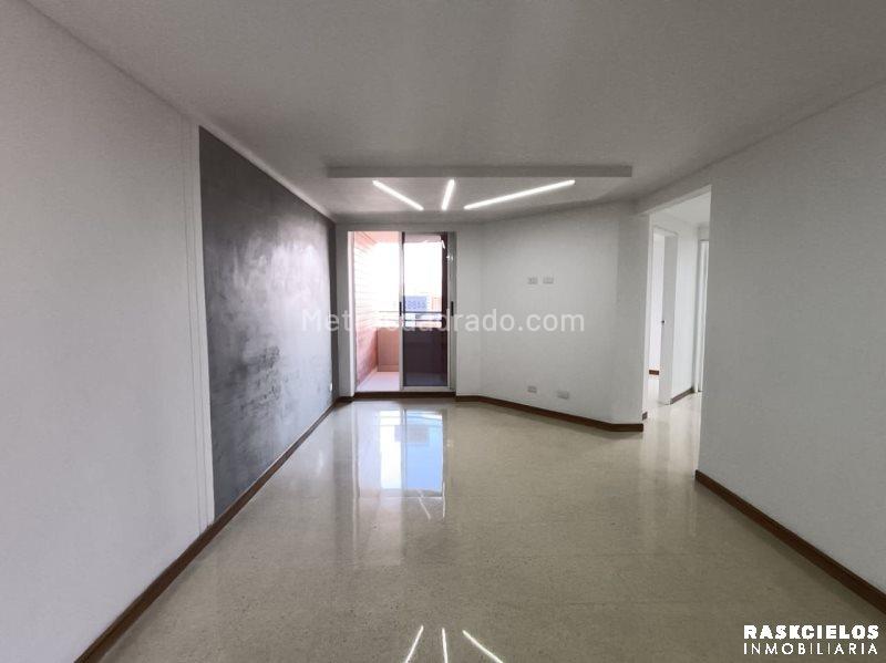 Cozy 2BR Apartment in El Nogal - 2