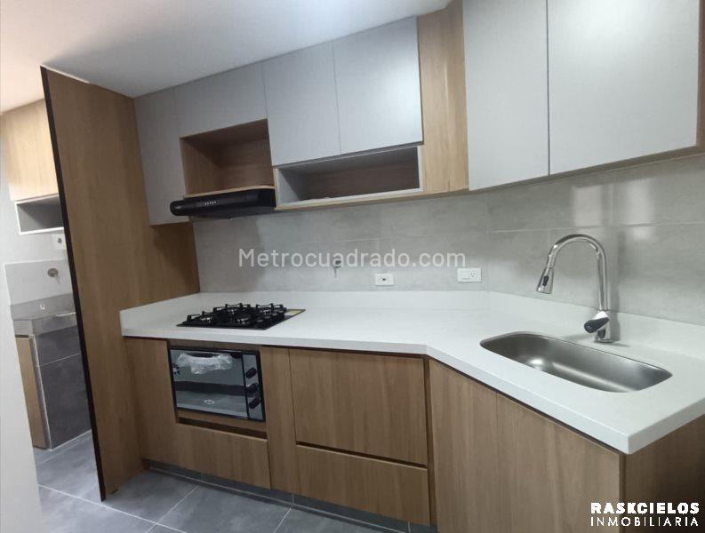 Cozy 2BR Apartment in El Nogal - 5