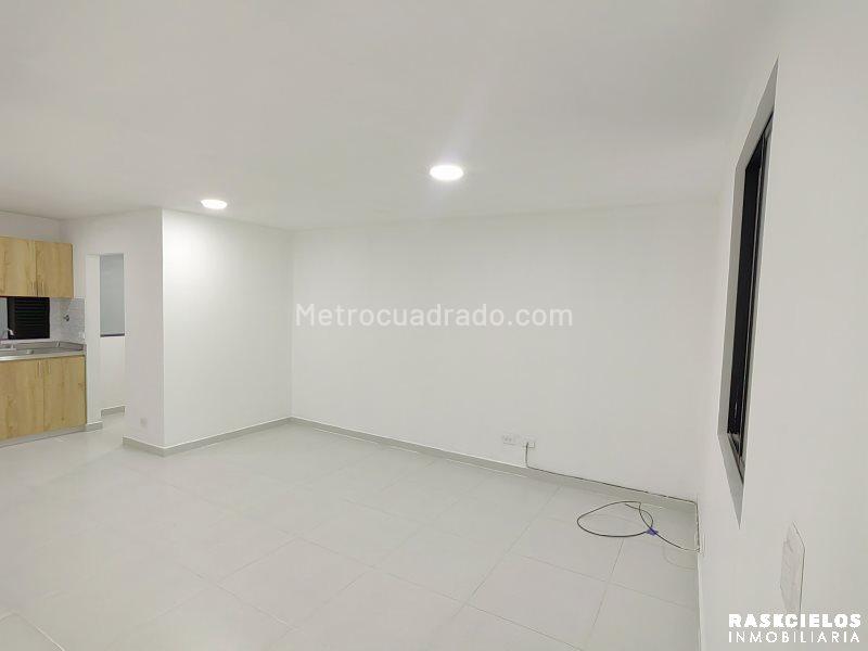 Spacious 2BR Apartment in Boston - 4