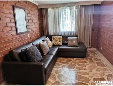 Apartamento de 4 alcobas en venta en La Castellana, Medellín, 118 m² · foto 2 de 20