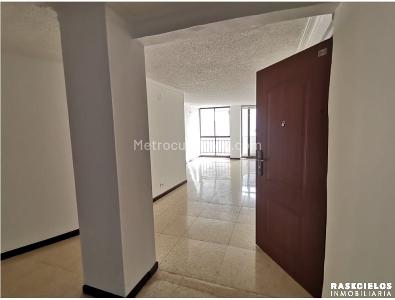 Apartamento de 3 alcobas en venta en Laureles, Medellín, 100 m² · foto 4 de 20