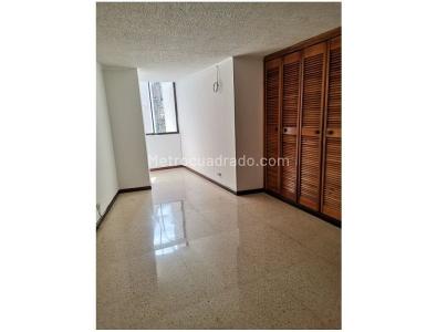 Apartamento de 3 alcobas en venta en Laureles, Medellín, 100 m² · foto 11 de 20
