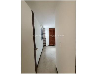 Apartamento de 3 alcobas en venta en Laureles, Medellín, 100 m² · foto 19 de 20