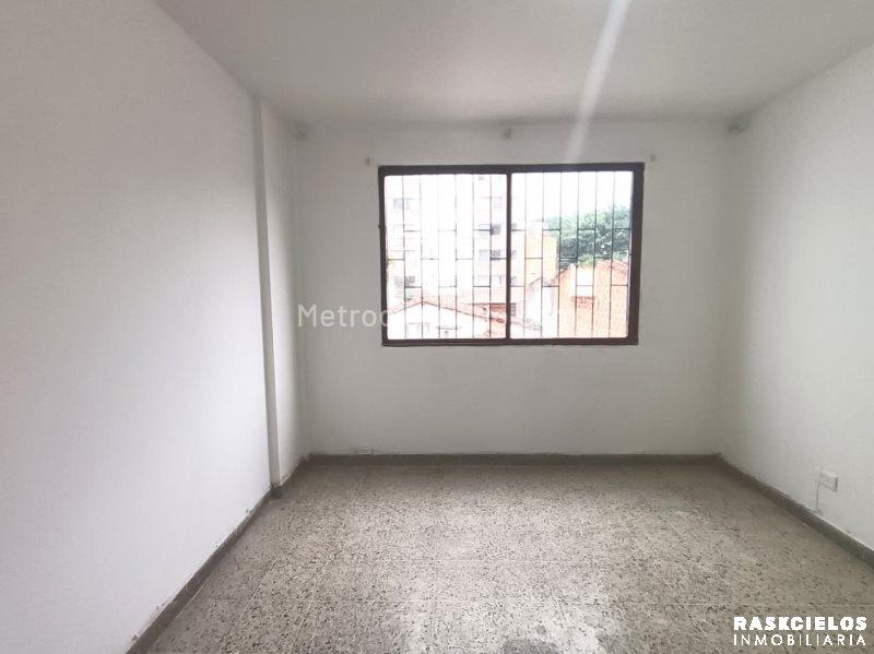 Spacious 3BR Apartment in El Nogal - 9