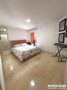 Apartamento de 3 alcobas en venta en La Castellana, Medellín, 146 m² · foto 10 de 13
