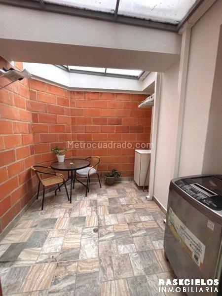 Piso – Medellín, La Castellana, Laureles-Estadio - Más