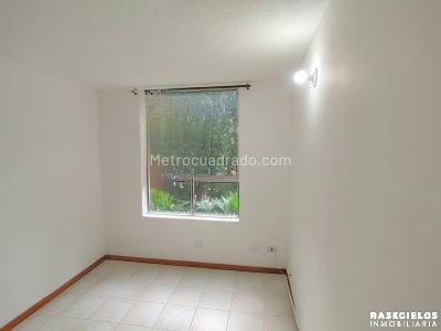 Apartamento de 3 alcobas en venta en El Poblado, Medellín, 80 m² · foto 10 de 20