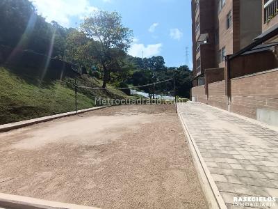 Apartamento en venta en Loma Del Indio, Medellín · foto 19 de 20