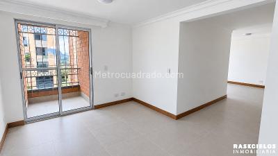 Apartamento de 3 alcobas en arriendo en El Nogal, Medellín, 156 m² · foto 4 de 18