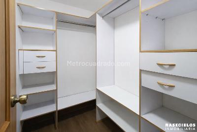 Apartamento de 3 alcobas en arriendo en El Nogal, Medellín, 156 m² · foto 15 de 18