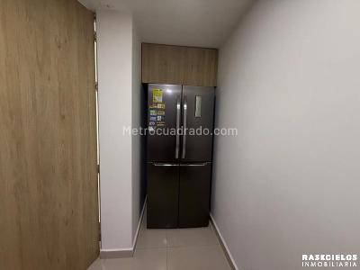 Apartamento de 3 alcobas en venta en Belen Alameda, Medellín, 82 m² · foto 3 de 16