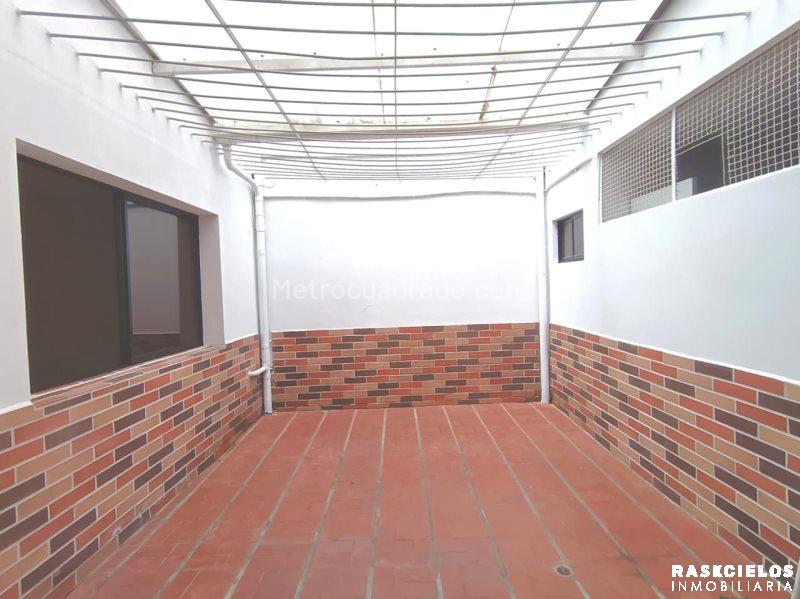 Casa Amplia de 4 Alcobas en El Nogal - 9