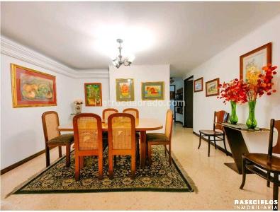 Apartamento de 3 alcobas en venta en Conquistadores, Medellín, 140 m² · foto 7 de 20