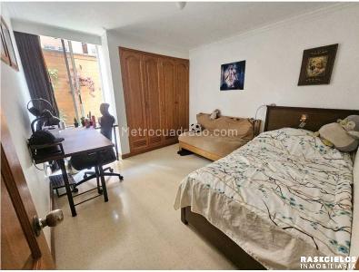 Apartamento de 3 alcobas en venta en Laureles, Medellín, 176 m² · foto 11 de 20