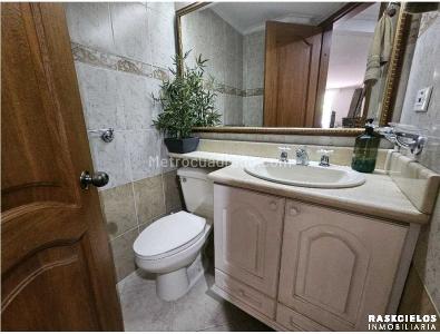 Apartamento de 3 alcobas en venta en Laureles, Medellín, 176 m² · foto 13 de 20