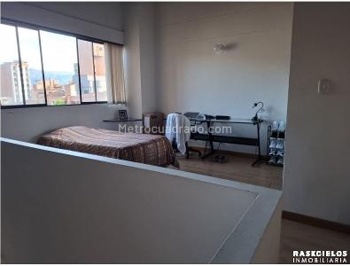 Apartamento de 3 alcobas en venta en Laureles, Medellín, 141 m² · foto 17 de 19