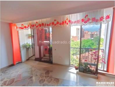 Apartamento de 3 alcobas en venta en Laureles, Medellín, 120 m² · foto 4 de 18
