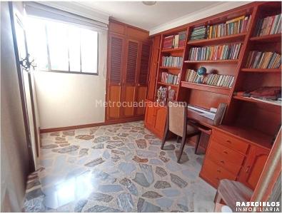 Apartamento de 3 alcobas en venta en Laureles, Medellín, 120 m² · foto 12 de 18