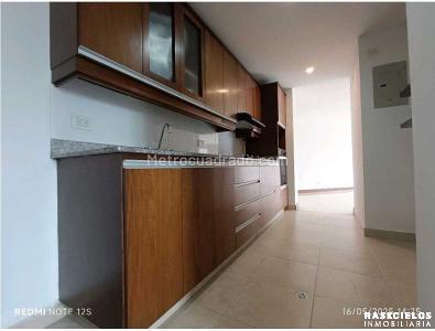 Apartamento de 3 alcobas en venta en Laureles, Medellín, 104 m² · foto 5 de 20