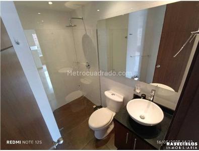 Apartamento de 3 alcobas en venta en Laureles, Medellín, 104 m² · foto 17 de 20