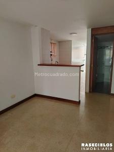 Apartamento de 2 alcobas en venta en Laureles, Medellín, 87 m² · foto 2 de 15
