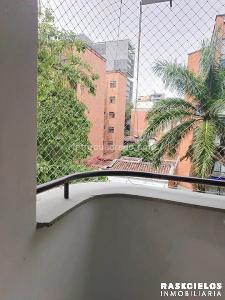 Apartamento de 2 alcobas en venta en Laureles, Medellín, 87 m² · foto 6 de 15