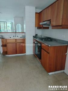 Apartamento de 2 alcobas en venta en Laureles, Medellín, 87 m² · foto 8 de 15