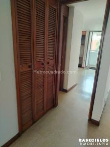 Apartamento de 2 alcobas en venta en Laureles, Medellín, 87 m² · foto 10 de 15