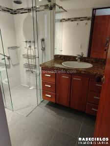 Apartamento de 2 alcobas en venta en Laureles, Medellín, 87 m² · foto 12 de 15