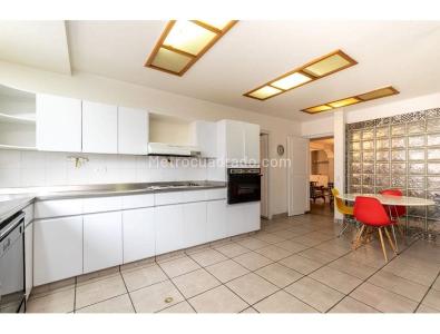 Apartamento de 4 alcobas en venta en Laureles, Medellín, 311 m² · foto 9 de 20