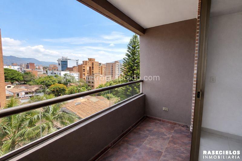 Modern 3BR Apartment in El Nogal - 2