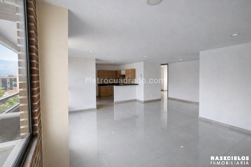 Modern 3BR Apartment in El Nogal - 3