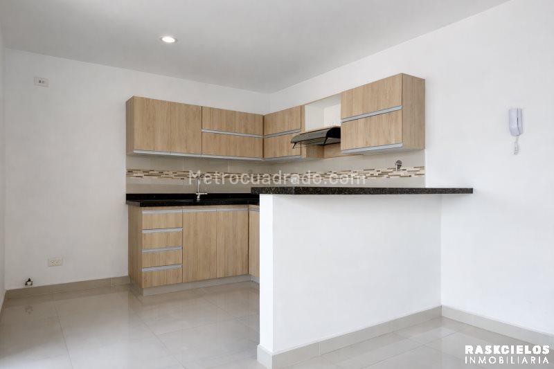 Modern 3BR Apartment in El Nogal - 5
