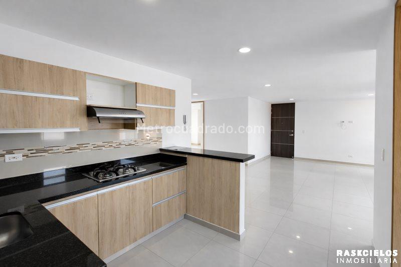 Modern 3BR Apartment in El Nogal - 6