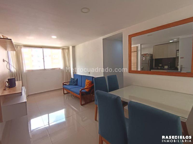 Modern Furnished 3BR Apartment on 23rd Floor in Los Puertos, Bello